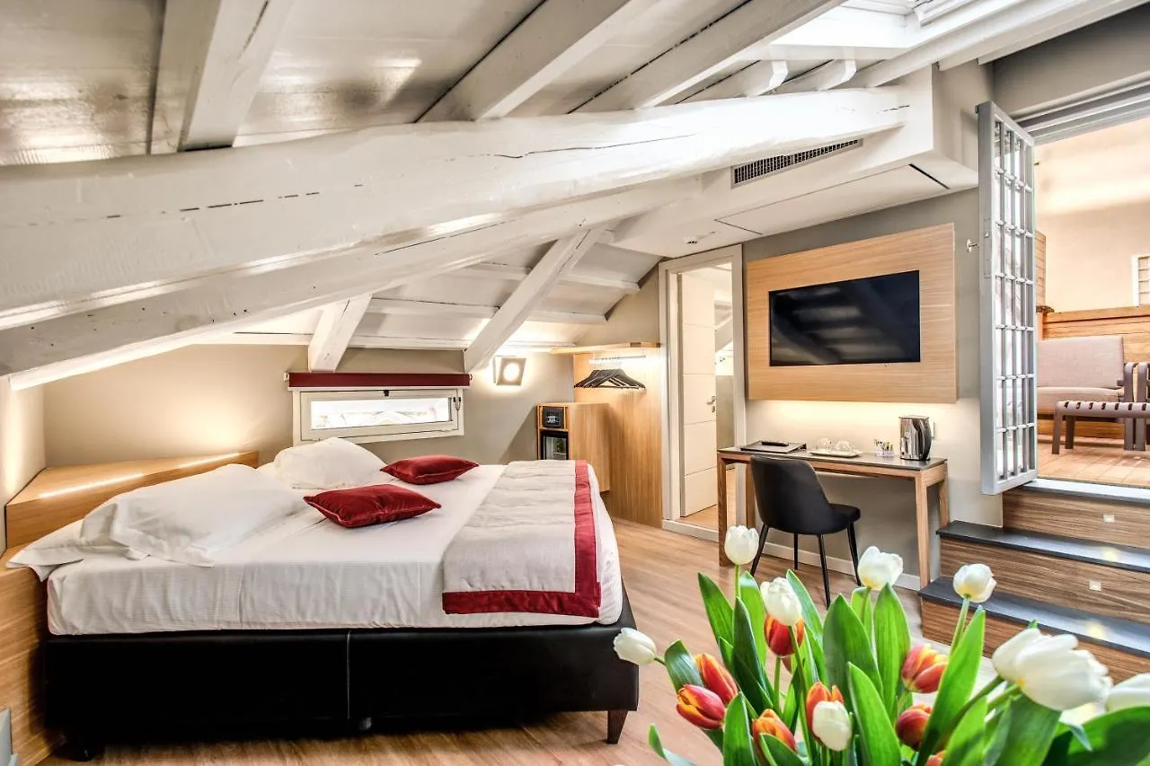 Bed & Breakfast Maison Ripetta Rome